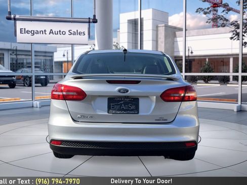 Used 2015 Ford Focus SE w/ Equipment Group 201A FWD image 6