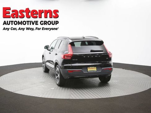 Used 2023 Volvo XC40 B4 Ultimate FWD image 60
