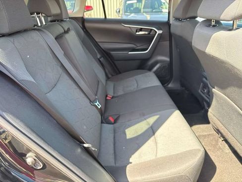 Used 2024 Toyota RAV4 XLE FWD image 13