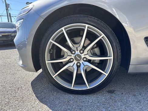 Used 2023 Genesis G70 2.0T image 5