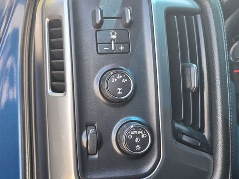 Used 2016 Chevrolet Silverado 2500 LTZ AWD/4WD image 9