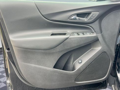 Used 2024 Chevrolet Equinox LT FWD image 12
