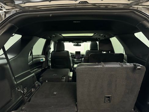 Used 2021 Ford Explorer ST w/ ST Street Pack image 33