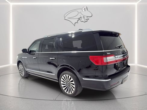 Used 2019 Lincoln Navigator L Reserve AWD/4WD image 3