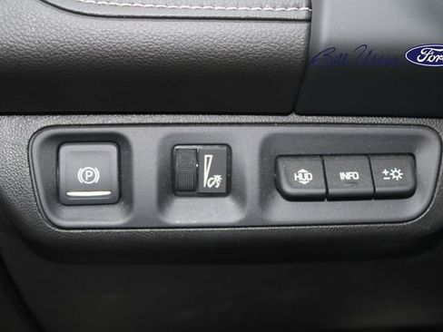 Used 2022 GMC Acadia Denali w/ Denali Ultimate Package image 22