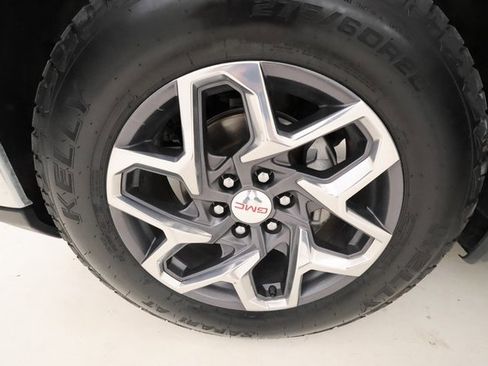 Used 2023 GMC Sierra 1500 SLT w/ SLT Premium Package image 6