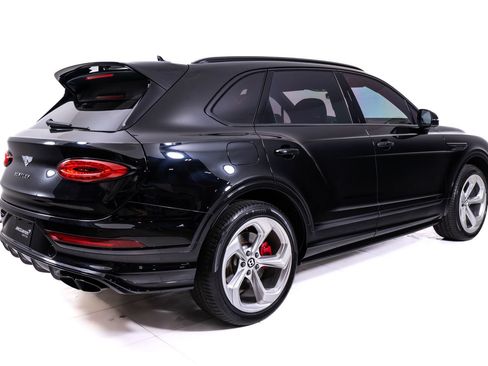 Used 2022 Bentley Bentayga AWD/4WD image 5