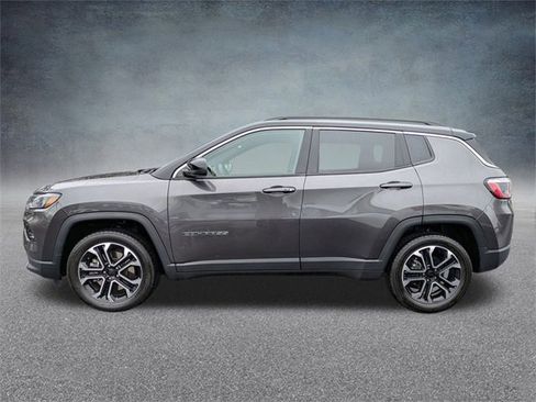 Certified 2023 Jeep Compass Limited image 7