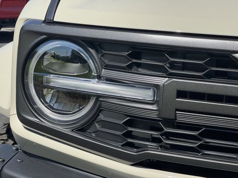 New 2025 Ford Bronco Raptor image 4