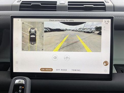 New 2025 Land Rover Defender 90 X-Dynamic SE image 13