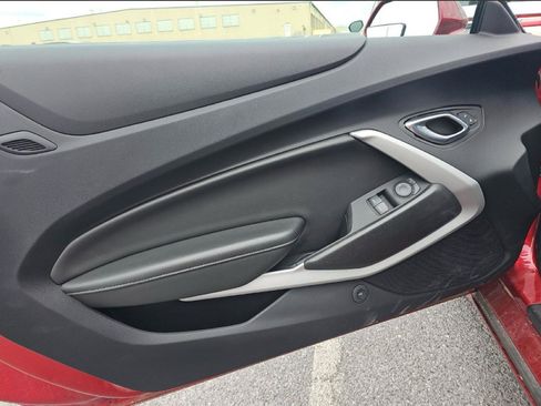 Used 2022 Chevrolet Camaro SS RWD image 7