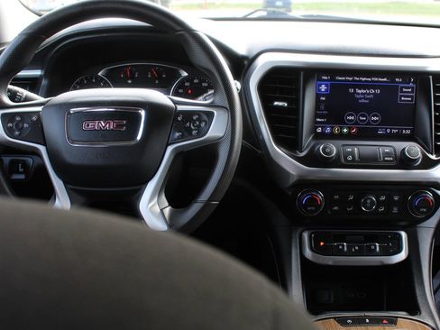 Used 2023 GMC Acadia SLE w/ Driver Convenience Package image 22