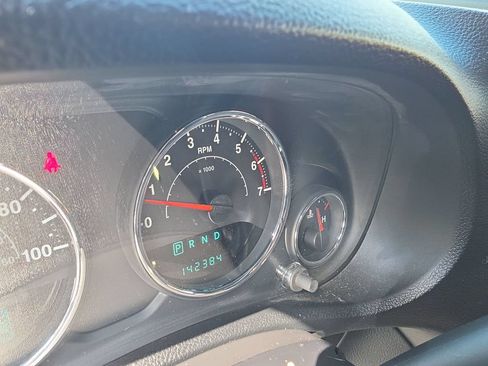 Used 2011 Jeep Wrangler Sport AWD/4WD image 16