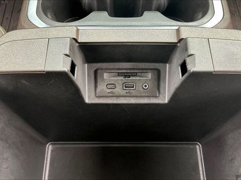 Used 2021 GMC Sierra 1500 SLT w/ SLT Premium Plus Package image 17