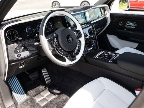 New 2027 Rolls-Royce Cullinan Black Badge AWD/4WD image 26