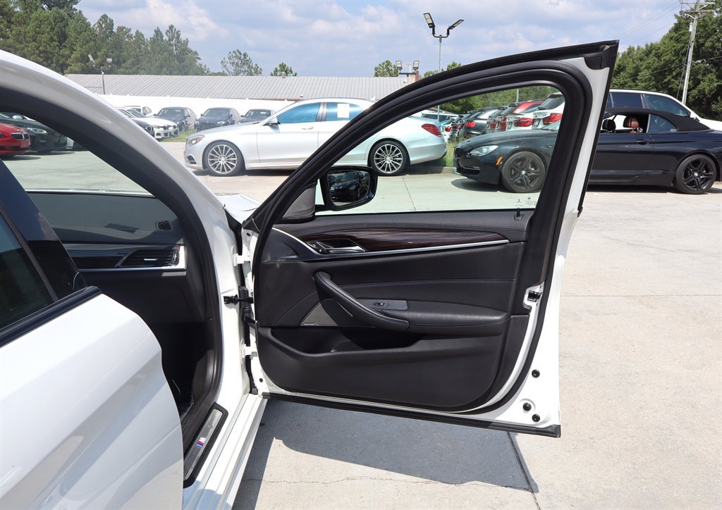 Used 2018 BMW 540i RWD image 56