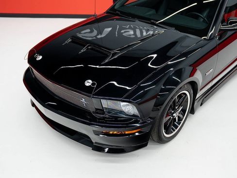 Used 2007 Ford Mustang GT Premium RWD image 4