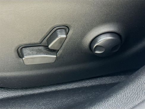 Used 2022 Jeep Cherokee Limited w/ Elite Package image 23