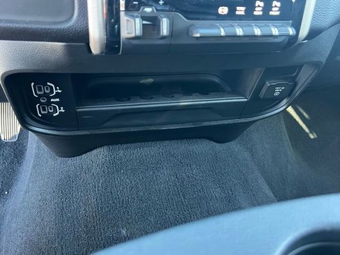 Used 2024 RAM 2500 Laramie AWD/4WD image 30