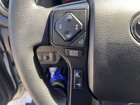 Used 2022 Toyota Tacoma SR w/ SR Convenience Package RWD image 32