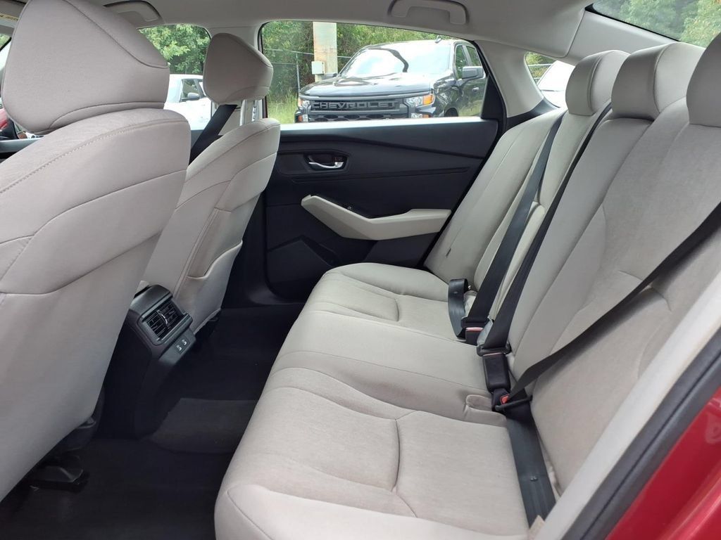 Used 2025 Honda Accord LX image 15
