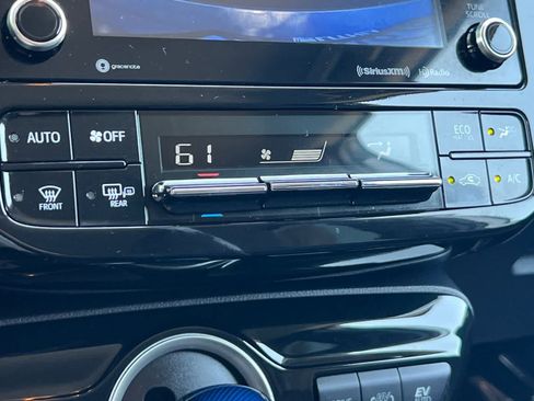 Used 2022 Toyota Prius Prime LE FWD image 23