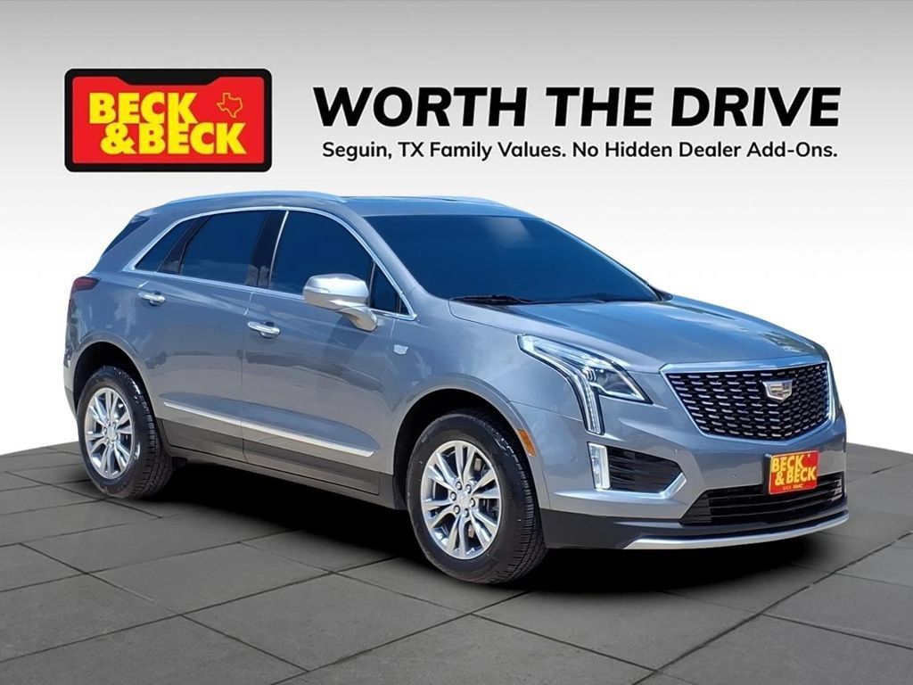 Used 2021 Cadillac XT5 Premium Luxury w/ LPO, Floor Liner Package FWD image 3
