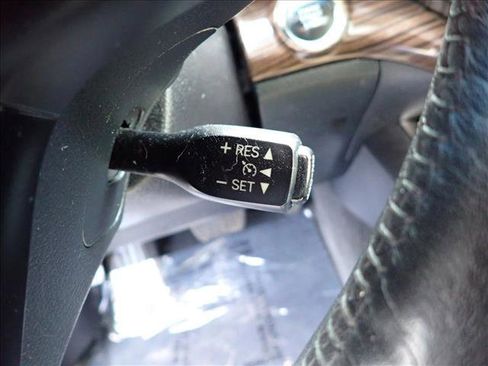 Used 2015 Toyota Avalon XLE Touring FWD image 16