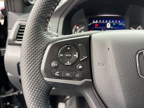 Certified 2025 Honda Passport TrailSport image 21