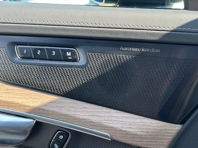Certified 2026 Volvo XC90 B6 Plus AWD/4WD image 33