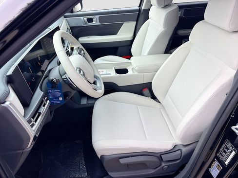 New 2026 Hyundai Santa Fe SE image 19