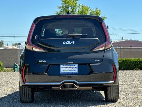 Used 2023 Kia Soul GT-Line FWD image 5
