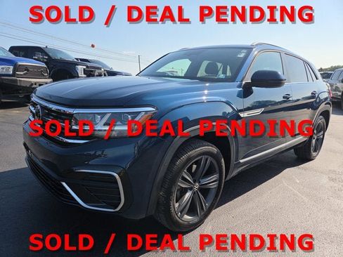 Used 2020 Volkswagen Atlas Cross Sport SE AWD/4WD image 2