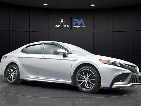 Used 2021 Toyota Camry SE w/ Audio Upgrade Package FWD image 33