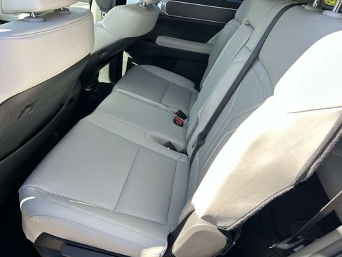 Used 2025 Hyundai Santa Fe SEL image 20