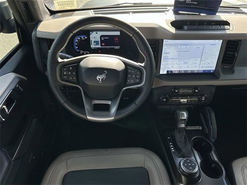 Certified 2024 Ford Bronco Wildtrak image 13