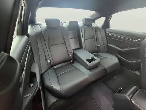 Used 2022 Honda Accord Sport image 10