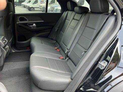 Used 2025 Mercedes-Benz GLE 350 4MATIC image 22