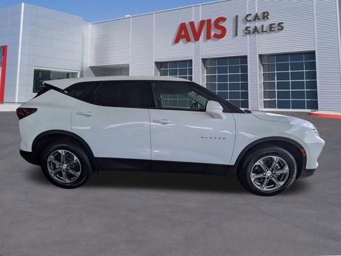 Used 2025 Chevrolet Blazer LT FWD image 5