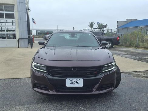 Used 2020 Dodge Charger SXT w/ Blacktop Package image 17
