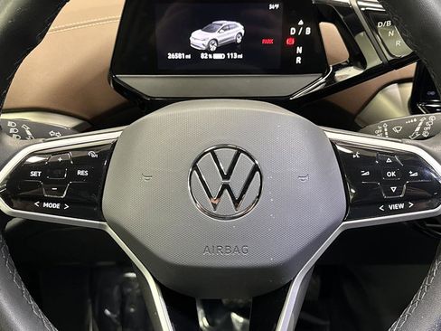 Used 2023 Volkswagen ID.4 Pro image 15