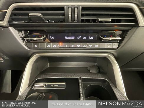 Certified 2025 MAZDA CX-90 3.3 Turbo w/ Preferred Package image 37