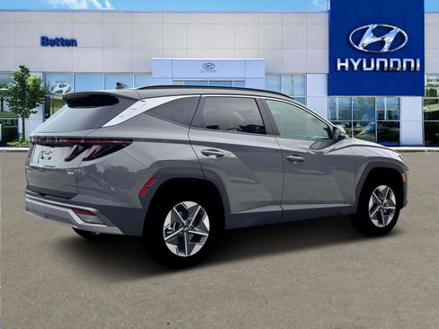 New 2026 Hyundai Tucson SEL image 8