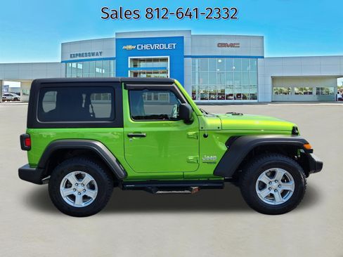 Used 2020 Jeep Wrangler Sport AWD/4WD image 8