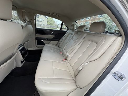 Used 2017 Lincoln Continental Premiere FWD image 30