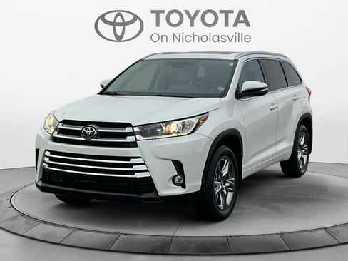 Used 2019 Toyota Highlander Limited Platinum image 1