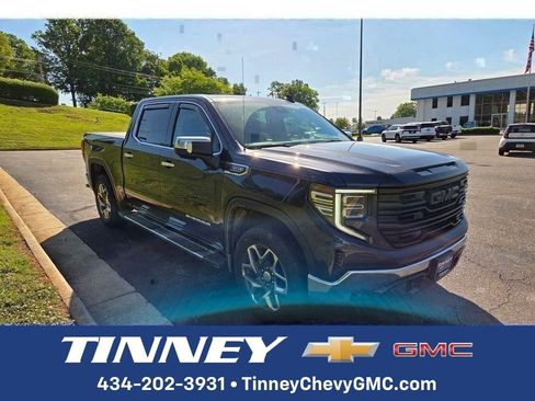 Used 2025 GMC Sierra 1500 SLT w/ SLT Convenience Package AWD/4WD image 1