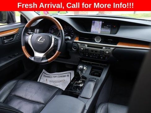 Used 2013 Lexus ES 300h w/ Luxury Pkg FWD image 13