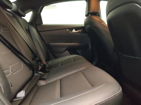 Used 2021 Kia Forte GT-Line FWD image 19