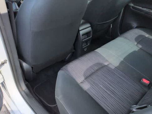 Used 2019 Nissan Sentra SV FWD image 18